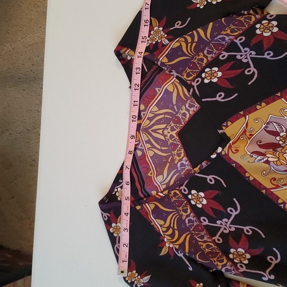 Blouse - Picture 4 of 9